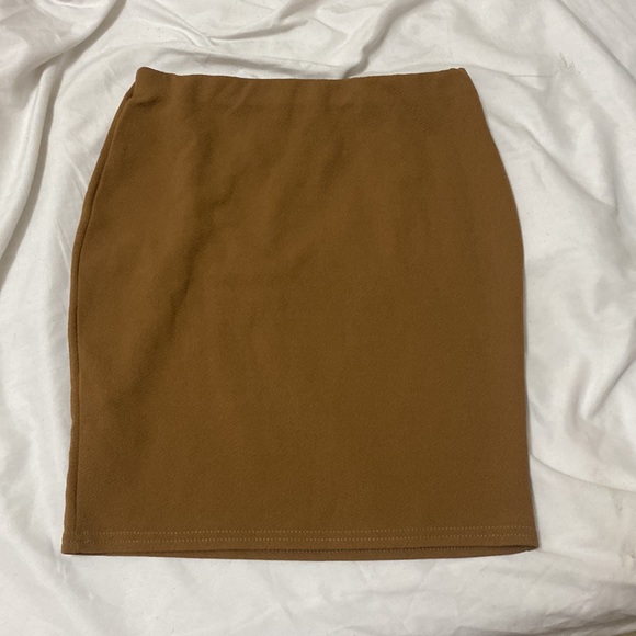 Boohoo Matching co-ord Set (crop top & high waisted skirt) in brown - Picture 5 of 7